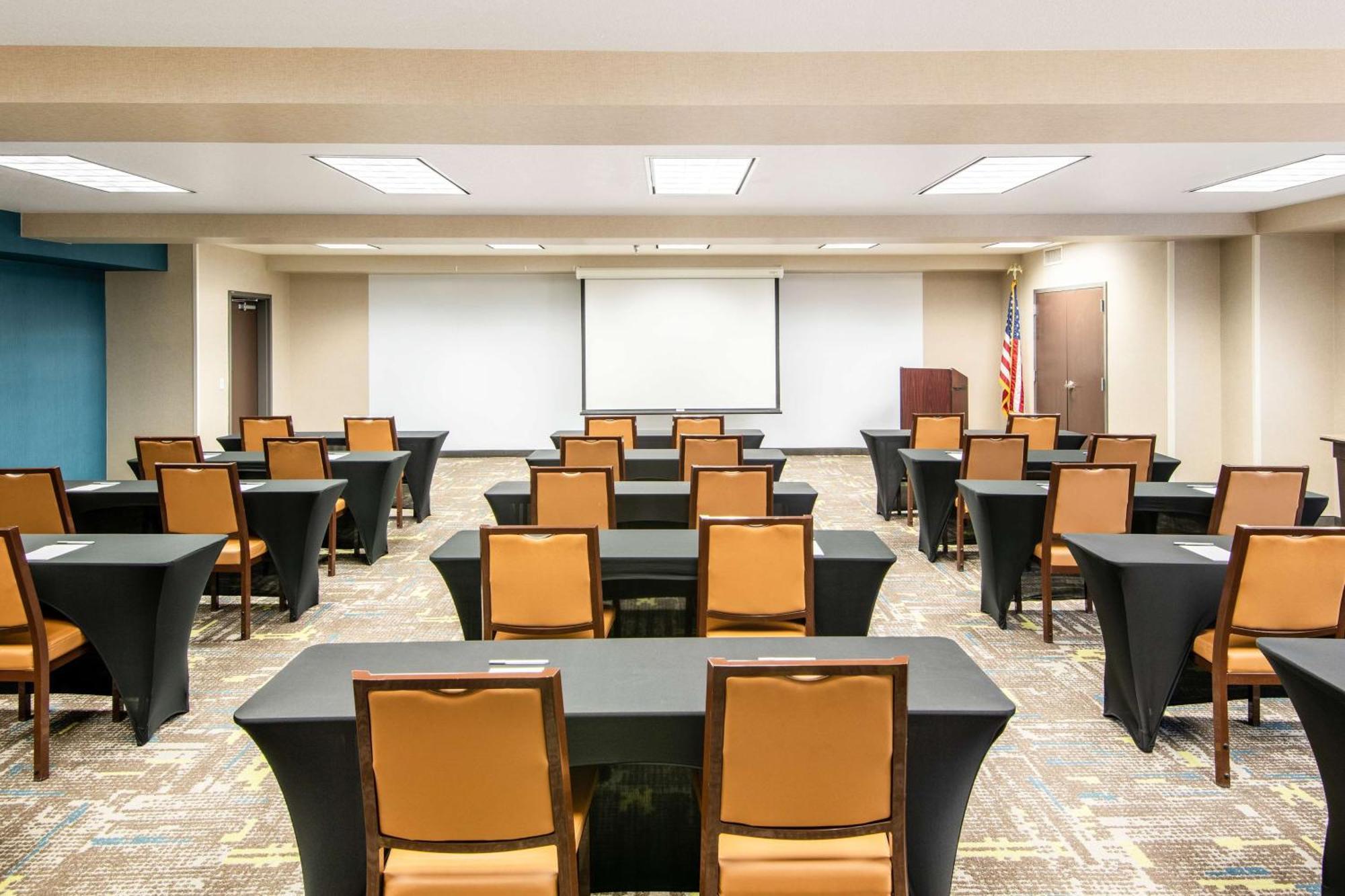 Hampton Inn & Suites Las Vegas-Henderson Экстерьер фото