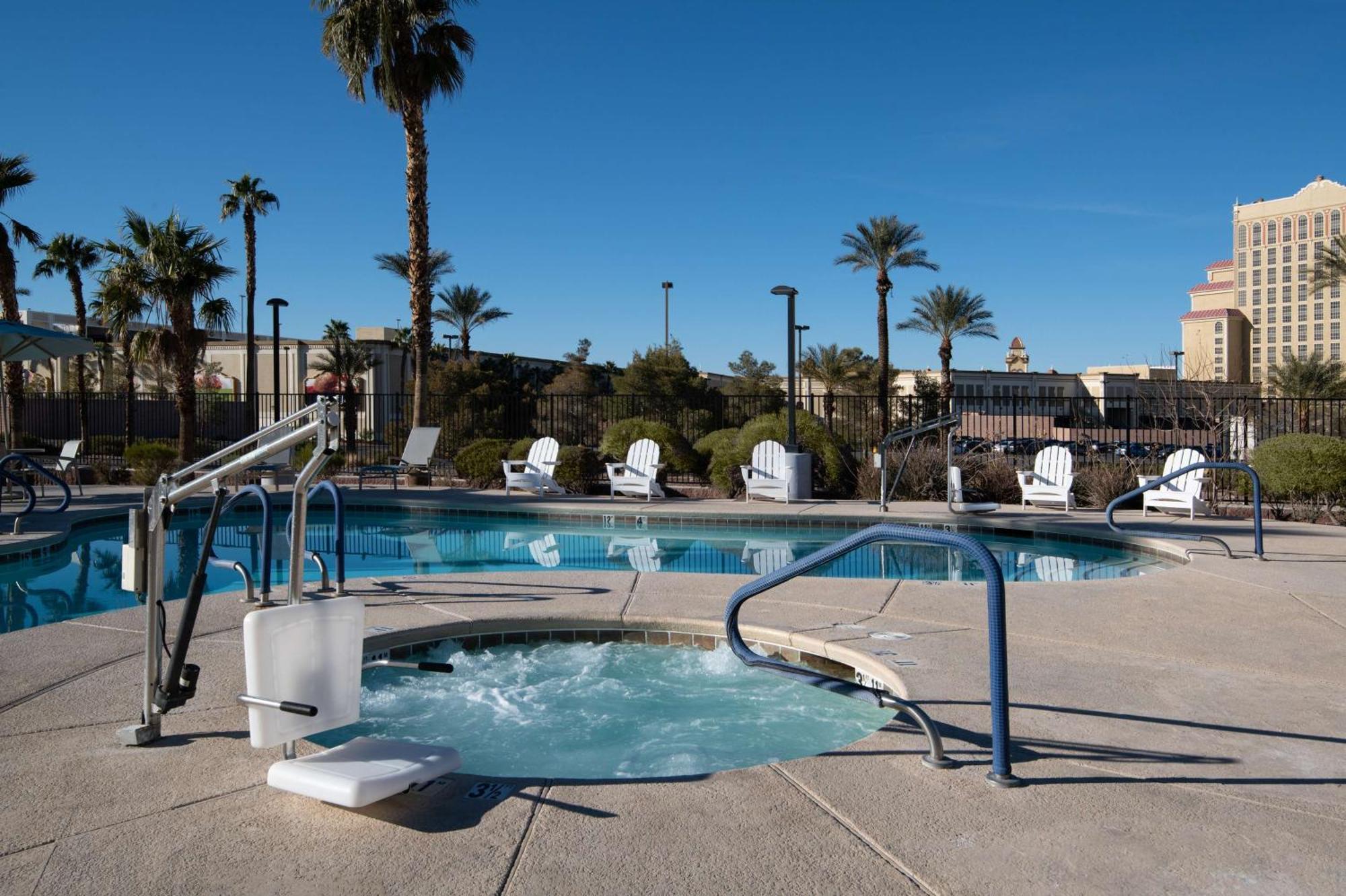 Hampton Inn & Suites Las Vegas-Henderson Экстерьер фото